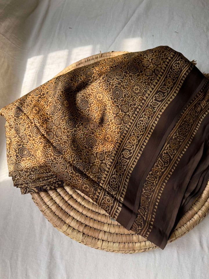 Chaap silk-Saari HG02