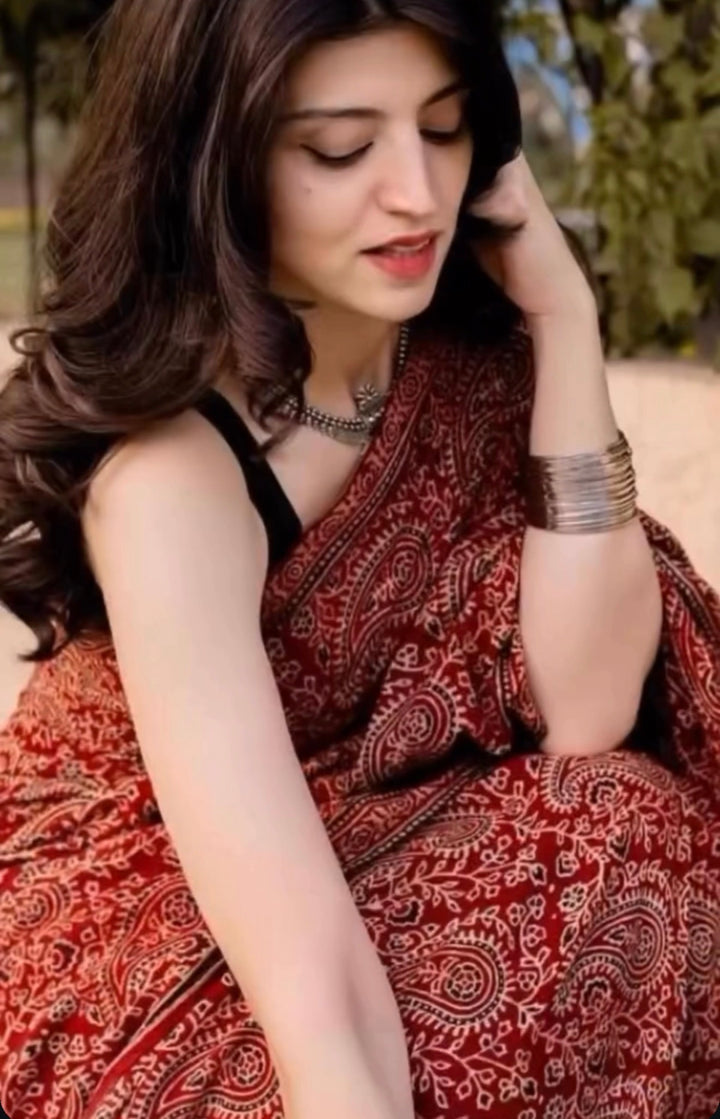 Chaap silk-Saari HG01