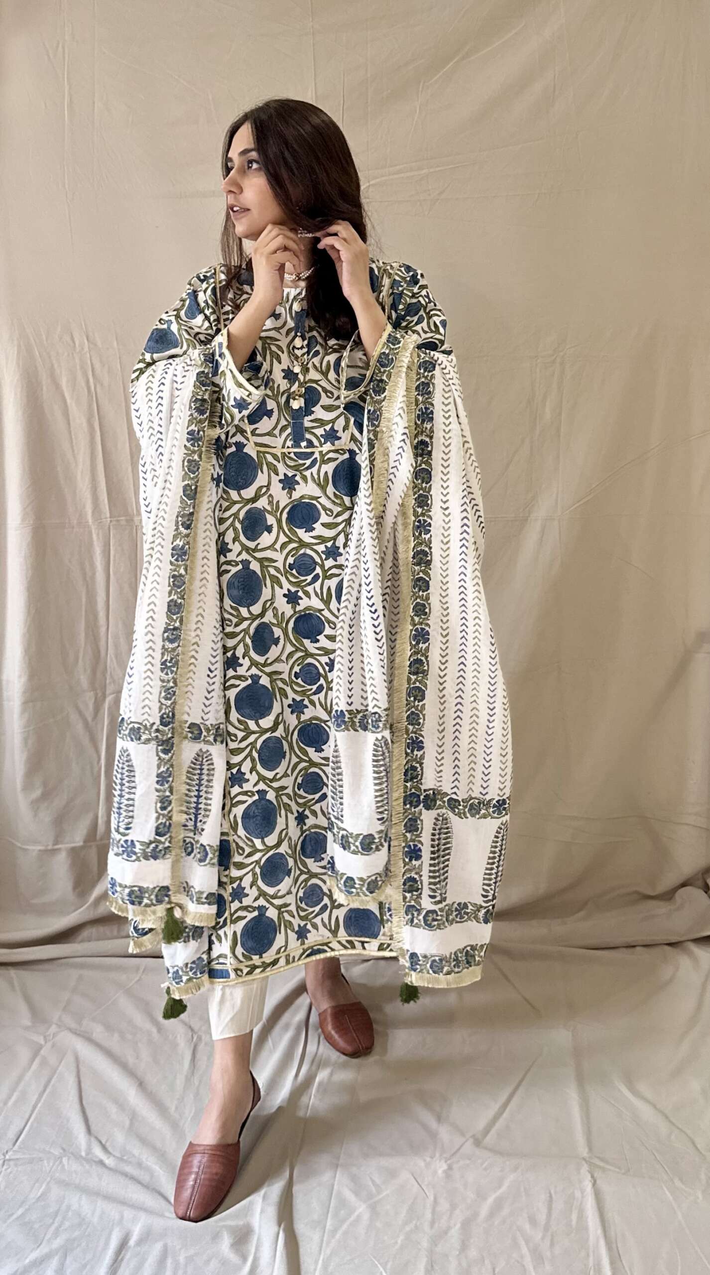 HathGhar-Dupatta HG10