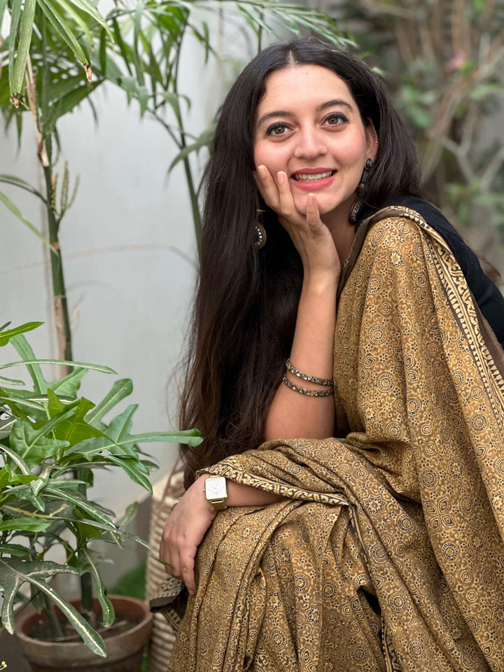 Chaap silk-Saari HG02