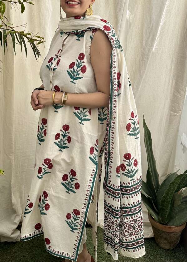 HathGhar-Dupatta HG03